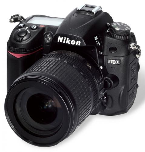 نیكون دی 7000 / Nikon D7000